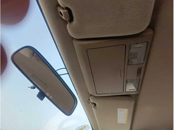 Car image 31