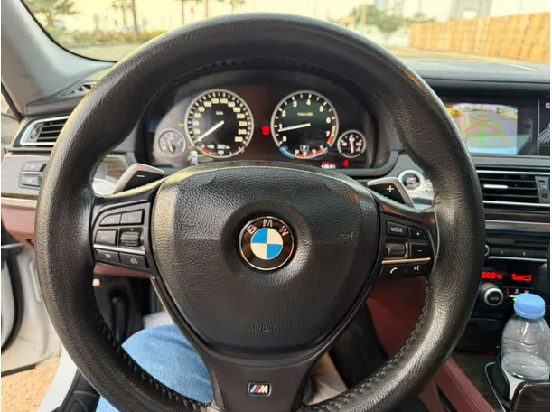 Car image 28