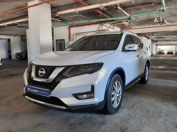 2020 نيسان اكس تريل في دبي