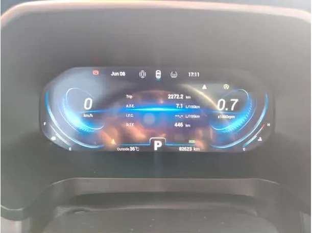 Car image 25