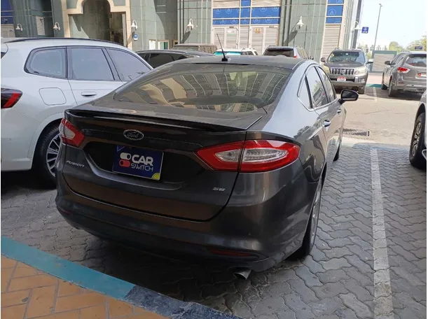 Car image 5