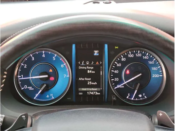 Car image 24