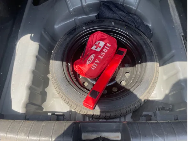 Car image 21
