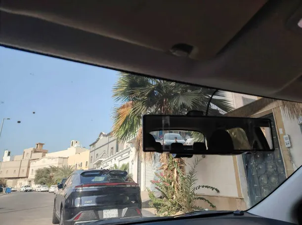 Car image 29