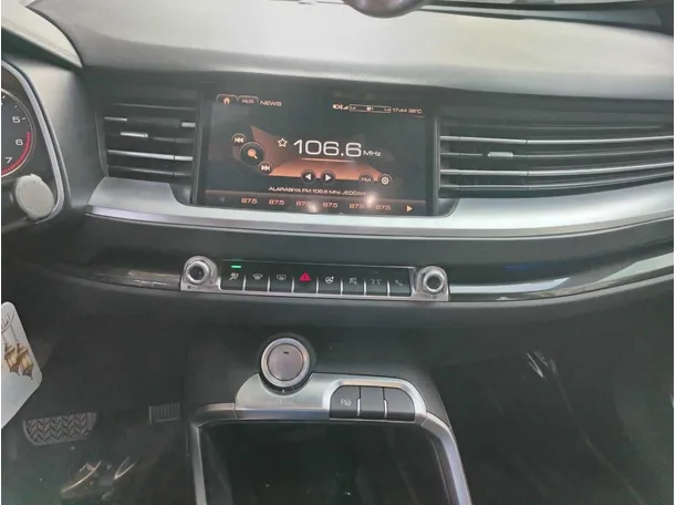Car image 23