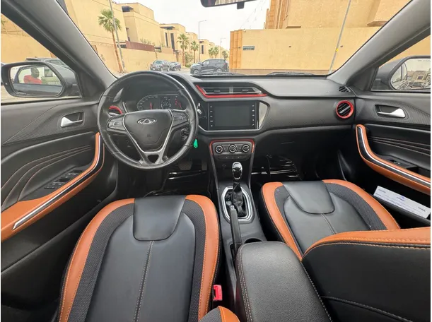 Car image 15