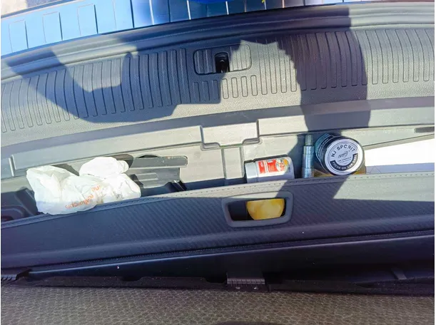 Car image 35