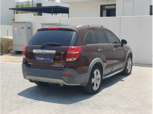 Car image 5