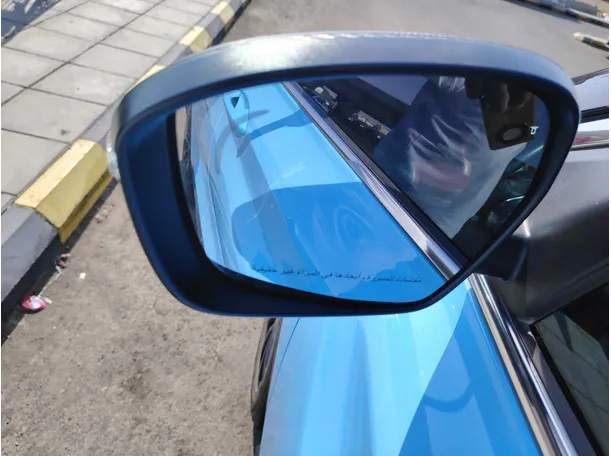Car image 27