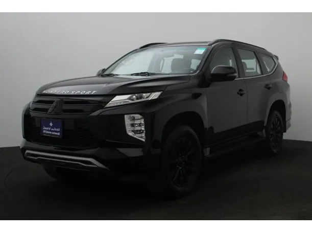 2023 Mitsubishi Montero Sport in Dubai