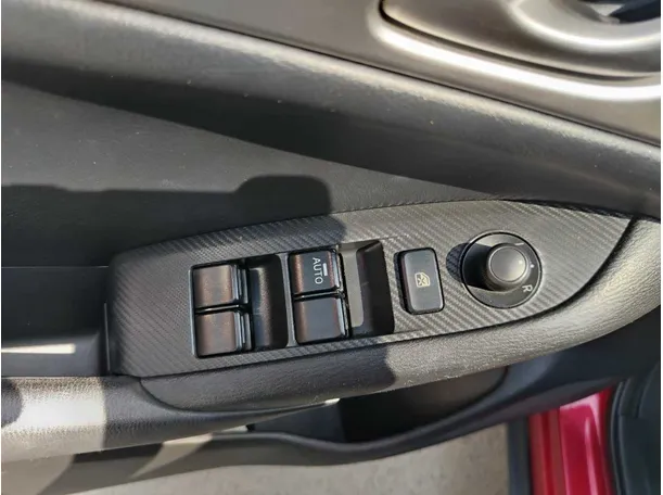 Car image 34