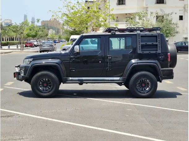 Car image 8