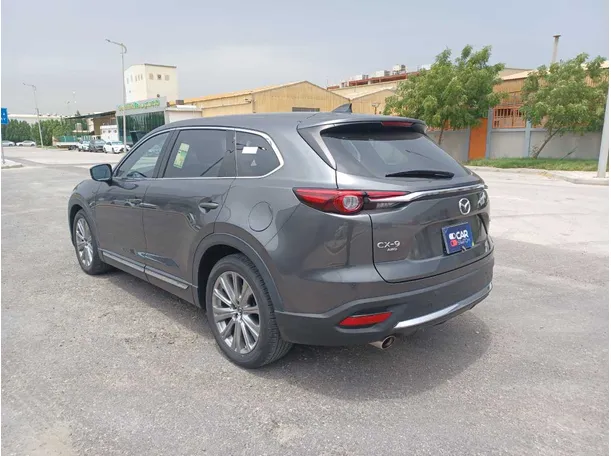 Car image 7