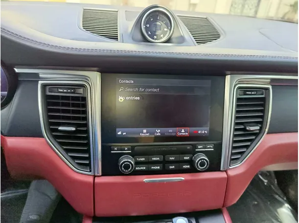 Car image 23