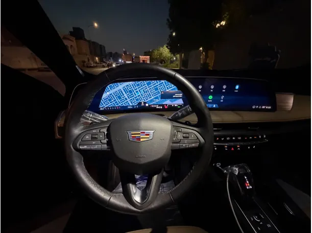 Car image 16