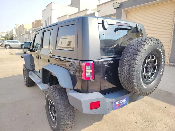 Car image 7