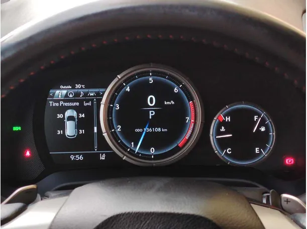 Car image 25