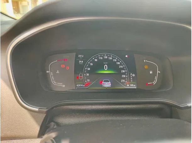 Car image 30