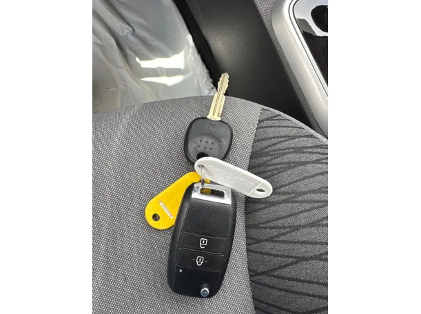 Car image 21