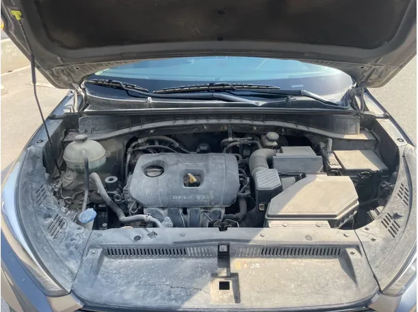 Car image 25