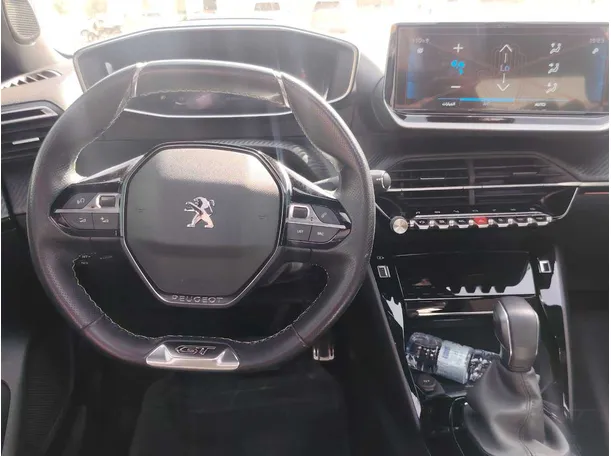 Car image 20