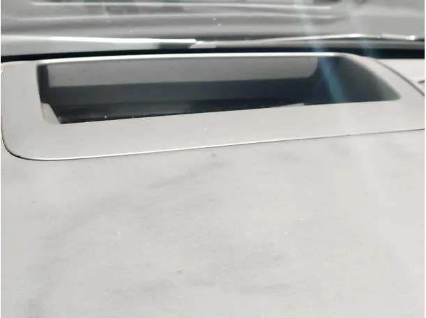 Car image 37