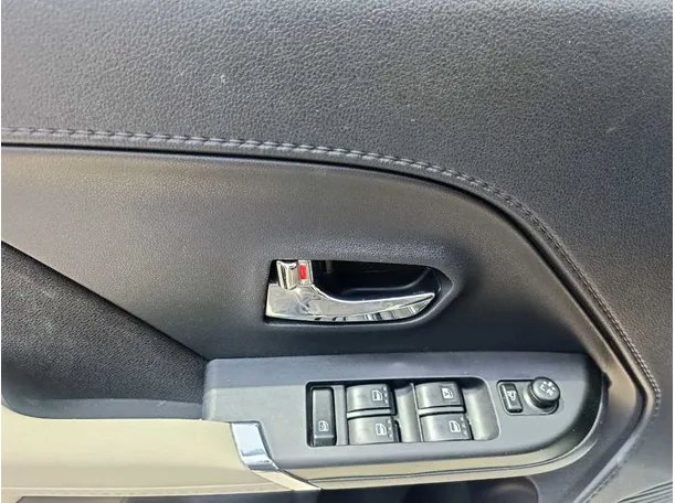 Car image 31