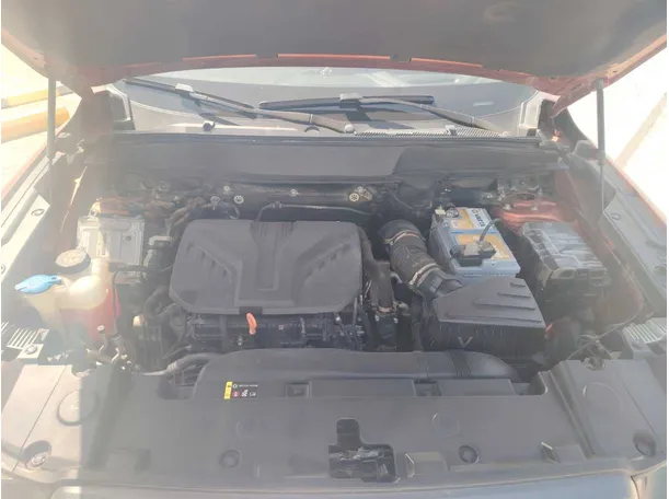 Car image 40
