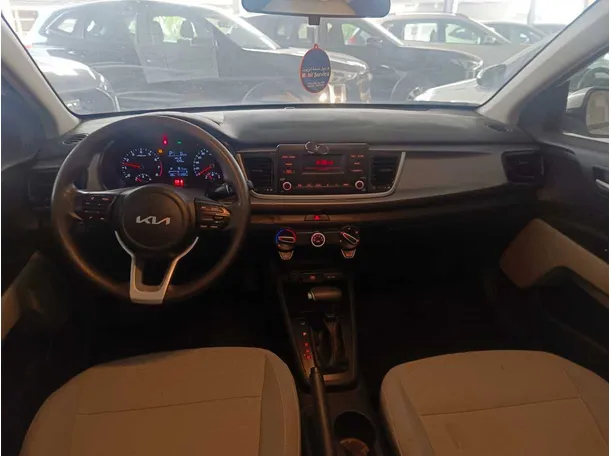 Car image 24