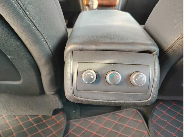 Car image 42