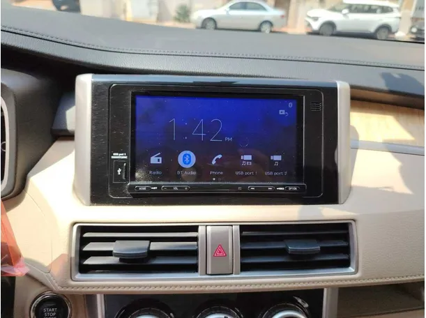 Car image 25