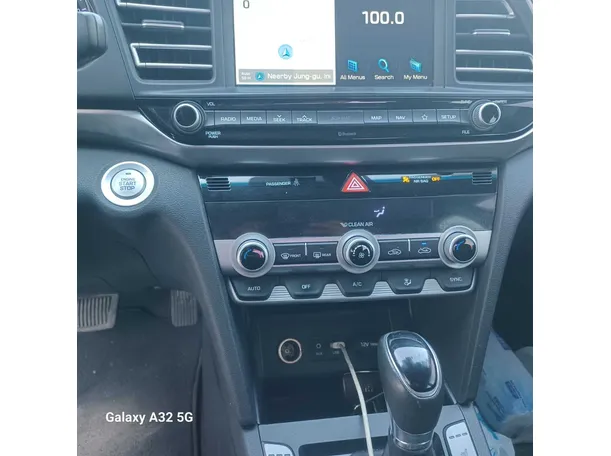 Car image 16