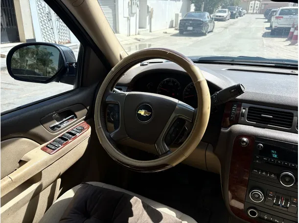 Car image 21
