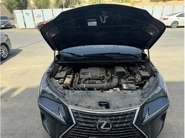 Car image 24