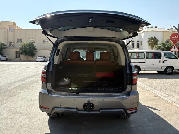 Car image 27