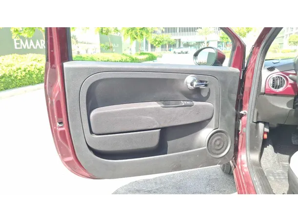Car image 10