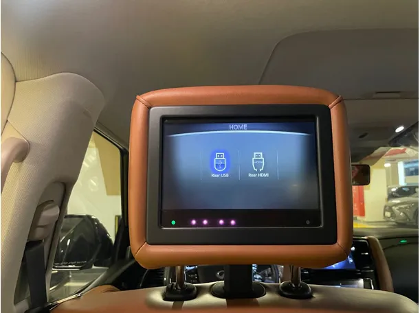 Car image 23