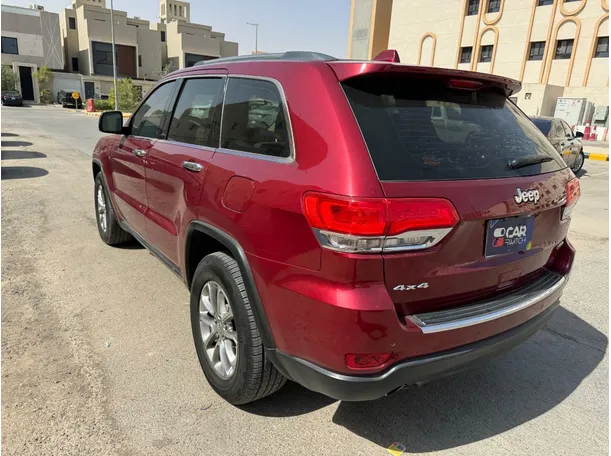Car image 7