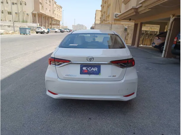 Car image 6