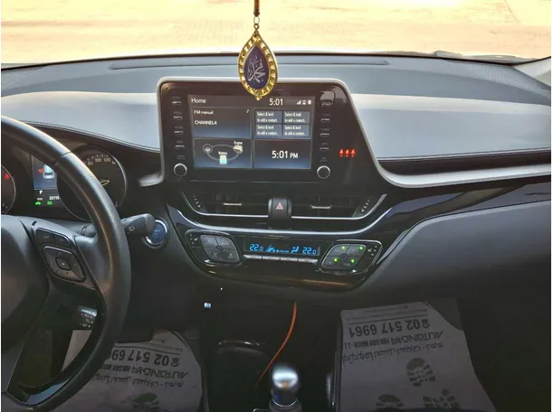 Car image 16
