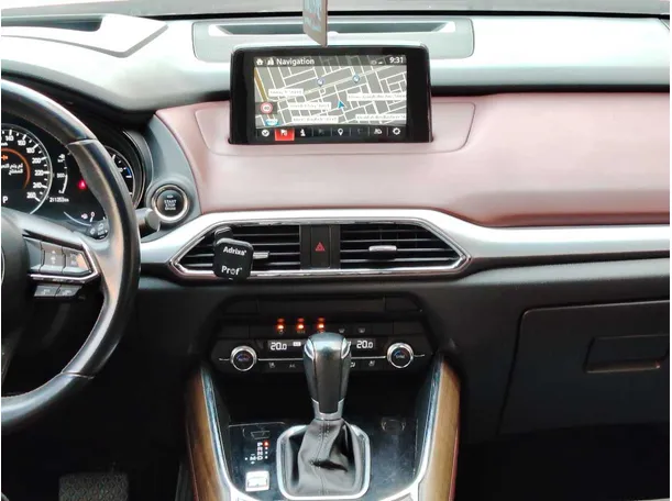 Car image 23