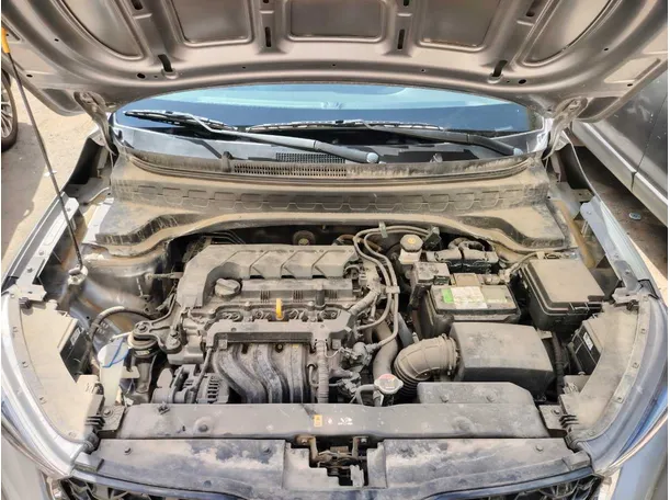 Car image 30