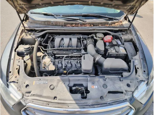 Car image 26