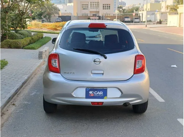 Car image 6