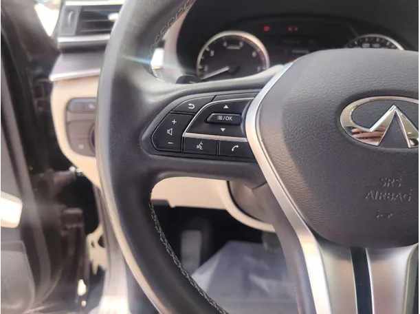 Car image 35