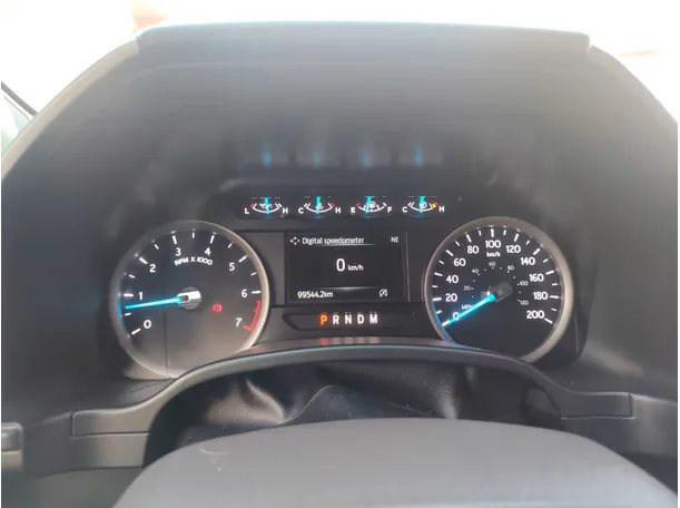 Car image 25