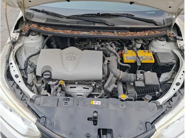 Car image 18