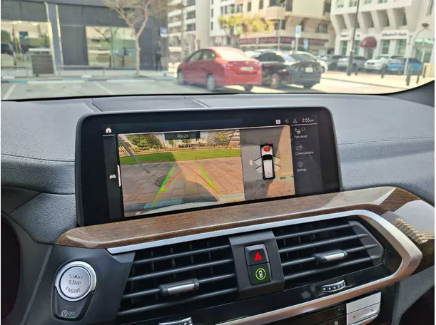 Car image 19
