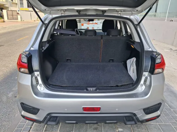 Car image 20