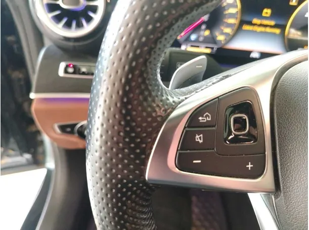 Car image 34